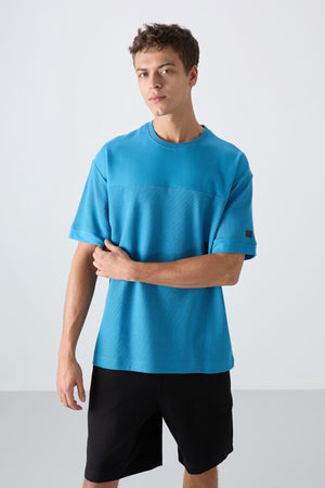 pamuklu kalin yüzeyi dokulu oversize fit basic erkek t-shirt - 88340 - Justyol