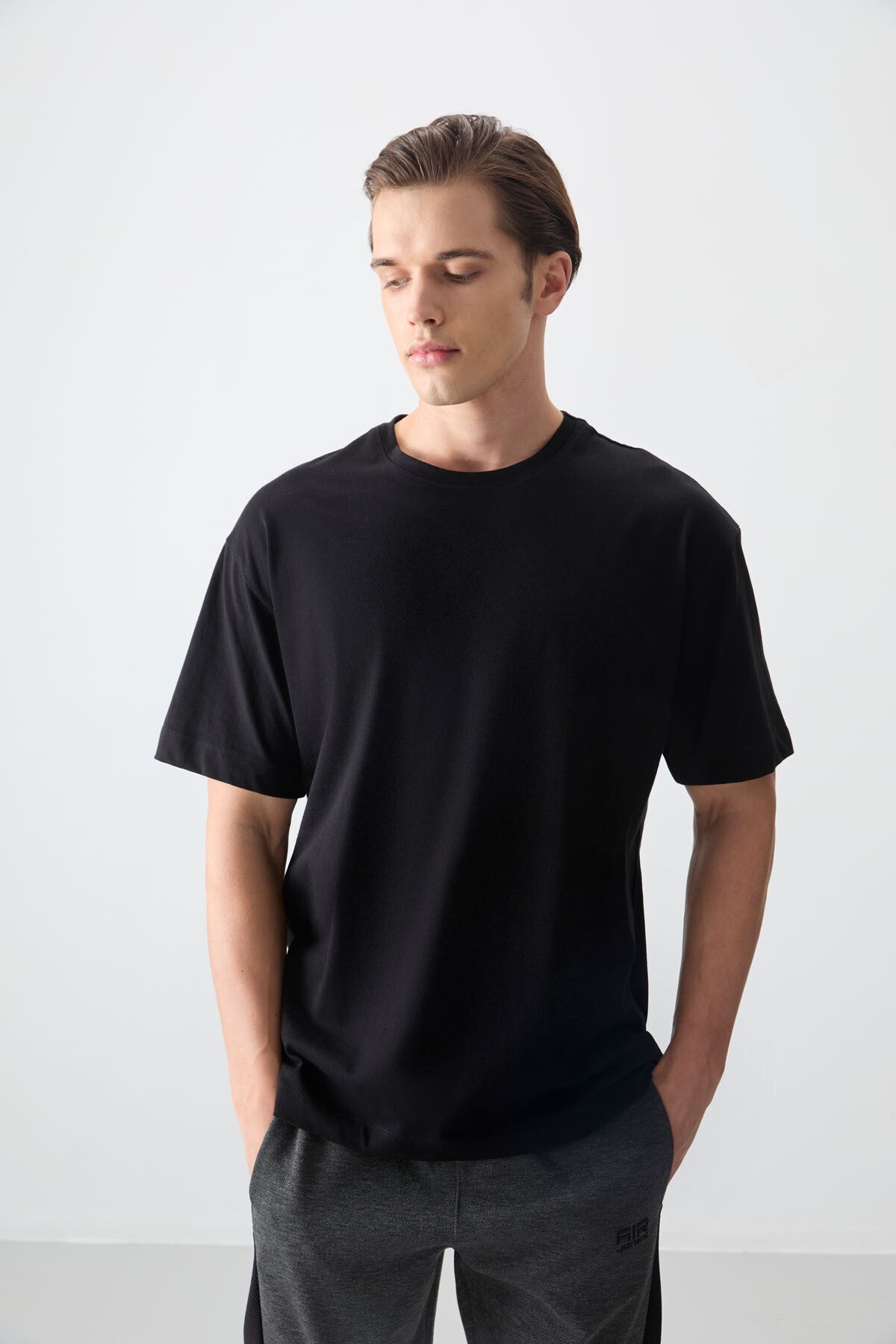 %100 pamuk kalin yumuşak dokulu oversize fit basic erkek t-shirt - 88353 - Justyol