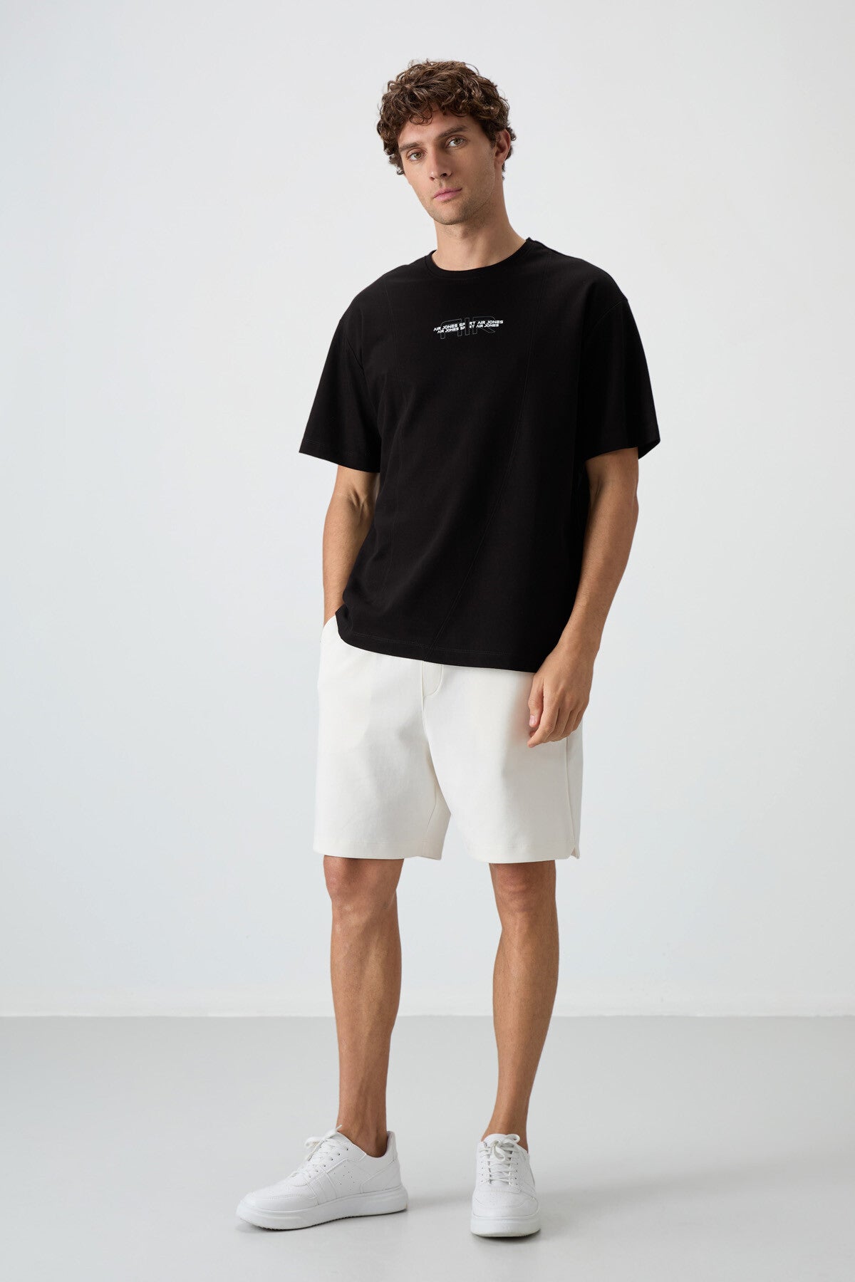 pamuklu kalin yüzeyi dokulu oversize fit baskili erkek t-shirt - 88372 - Justyol