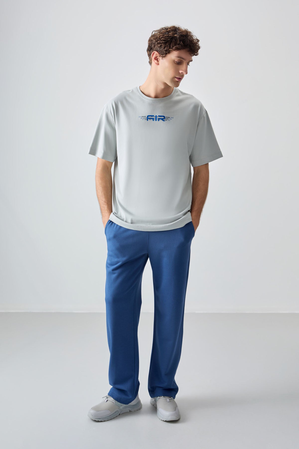 %100 pamuk kalin yumuşak dokulu oversize fit baskili erkek t-shirt - 88356 - Justyol