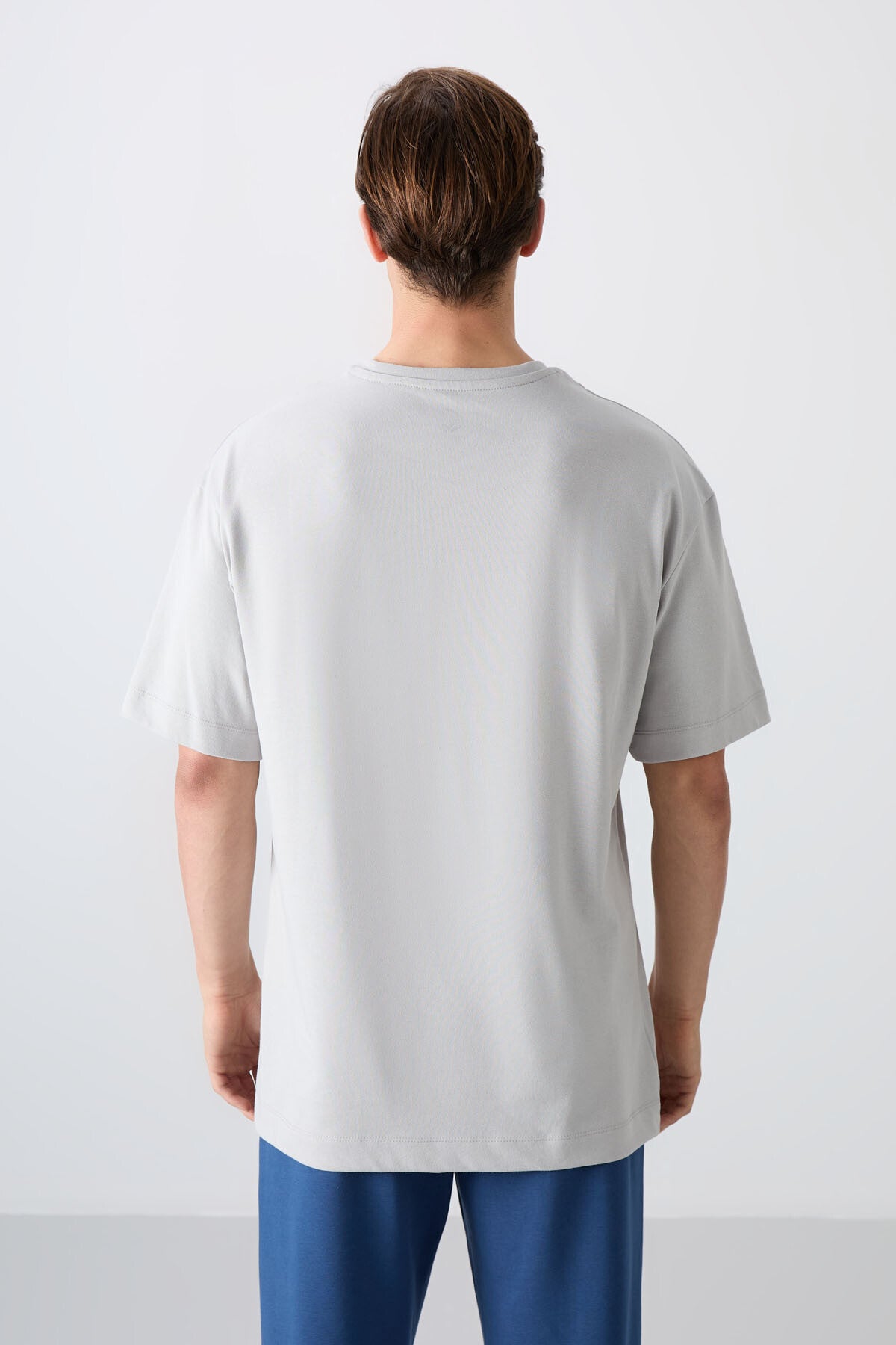 pamuklu kalin yumuşak dokulu oversize fit baskili erkek t-shirt - 88334 - Justyol