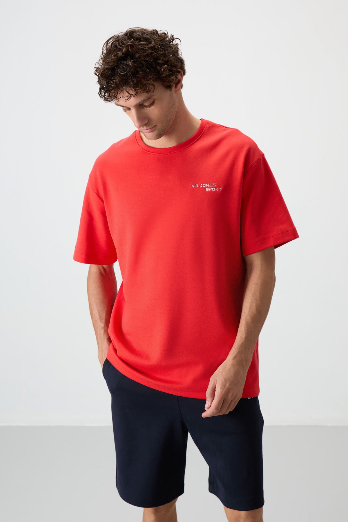 lacivert pamuklu kalin yumuşak dokulu oversize fit nakişli erkek şort takim - 85250 - Justyol