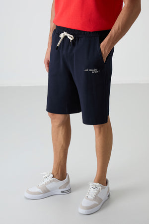lacivert pamuklu kalin yumuşak dokulu oversize fit nakişli erkek şort takim - 85250 - Justyol