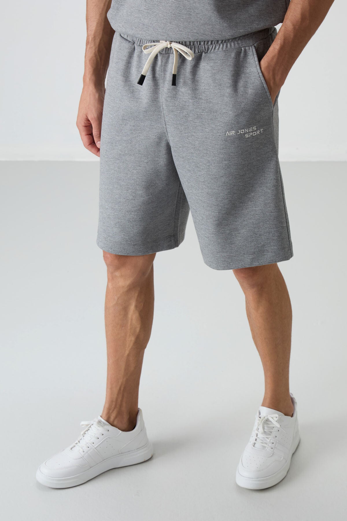 lacivert pamuklu kalin yumuşak dokulu oversize fit nakişli erkek şort takim - 85250 - Justyol