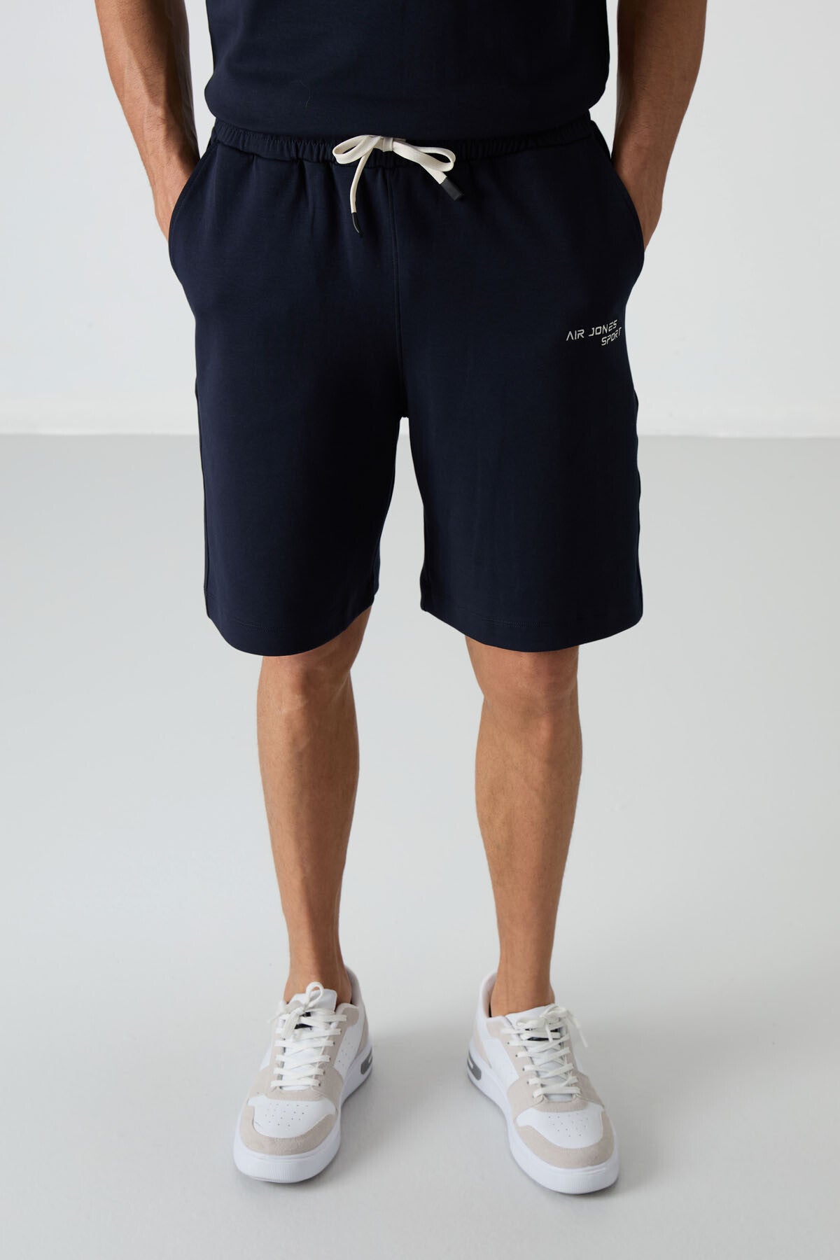 lacivert pamuklu kalin yumuşak dokulu oversize fit nakişli erkek şort takim - 85250 - Justyol