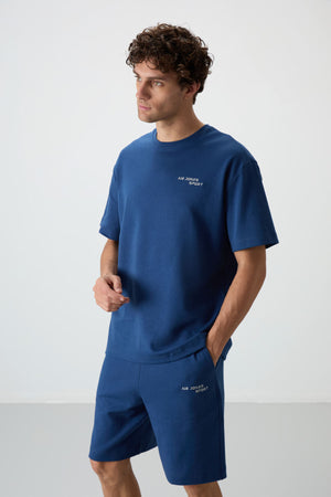 lacivert pamuklu kalin yumuşak dokulu oversize fit nakişli erkek şort takim - 85250 - Justyol