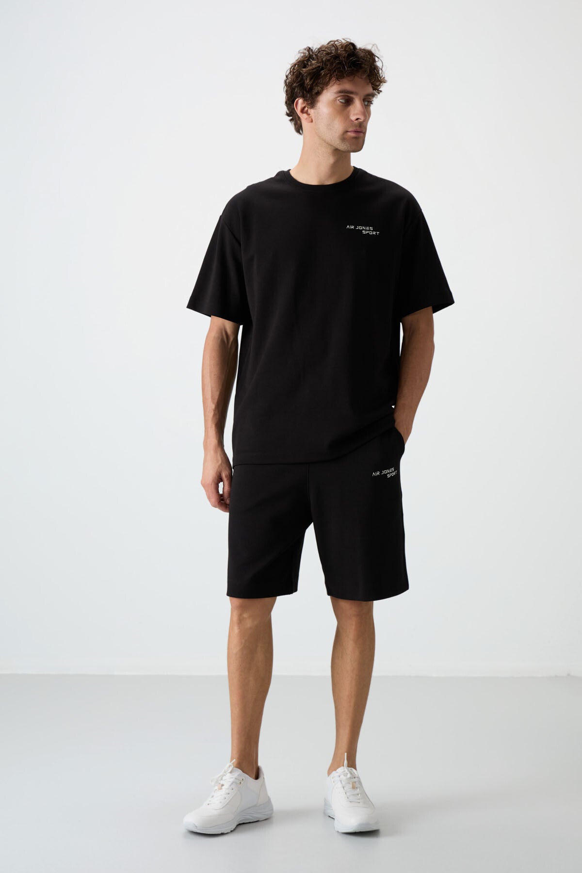 lacivert pamuklu kalin yumuşak dokulu oversize fit nakişli erkek şort takim - 85250 - Justyol