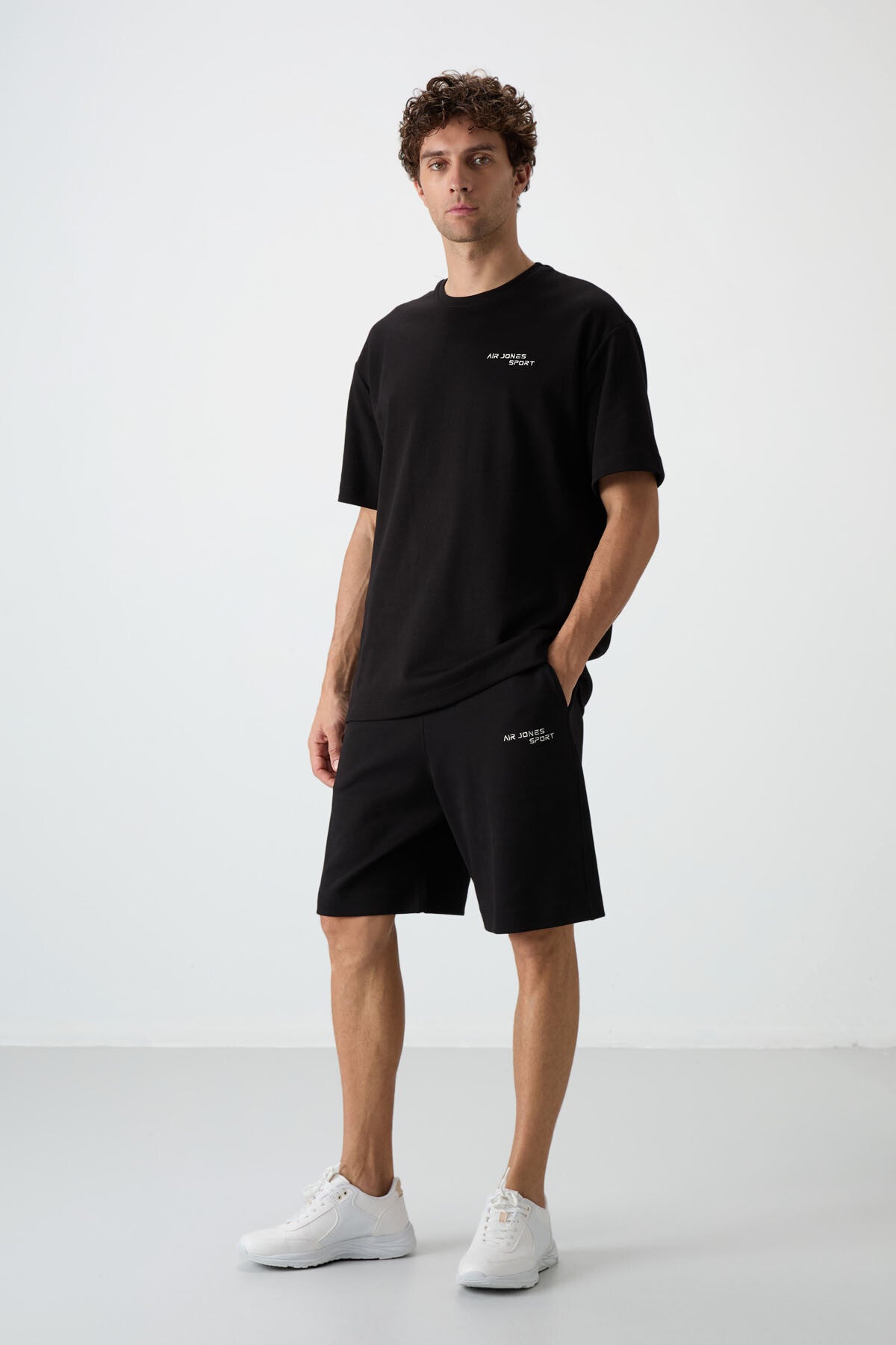 lacivert pamuklu kalin yumuşak dokulu oversize fit nakişli erkek şort takim - 85250 - Justyol