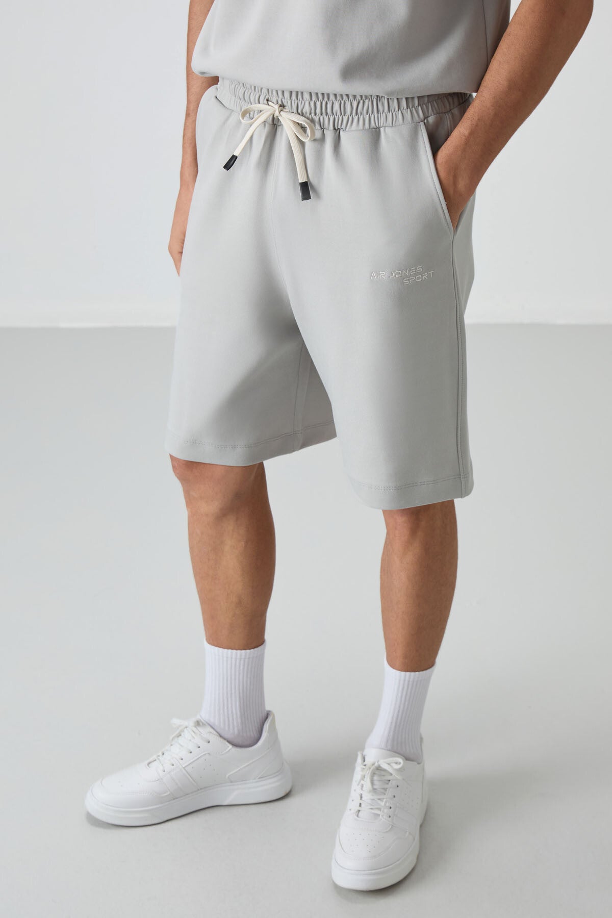 lacivert pamuklu kalin yumuşak dokulu oversize fit nakişli erkek şort takim - 85250 - Justyol