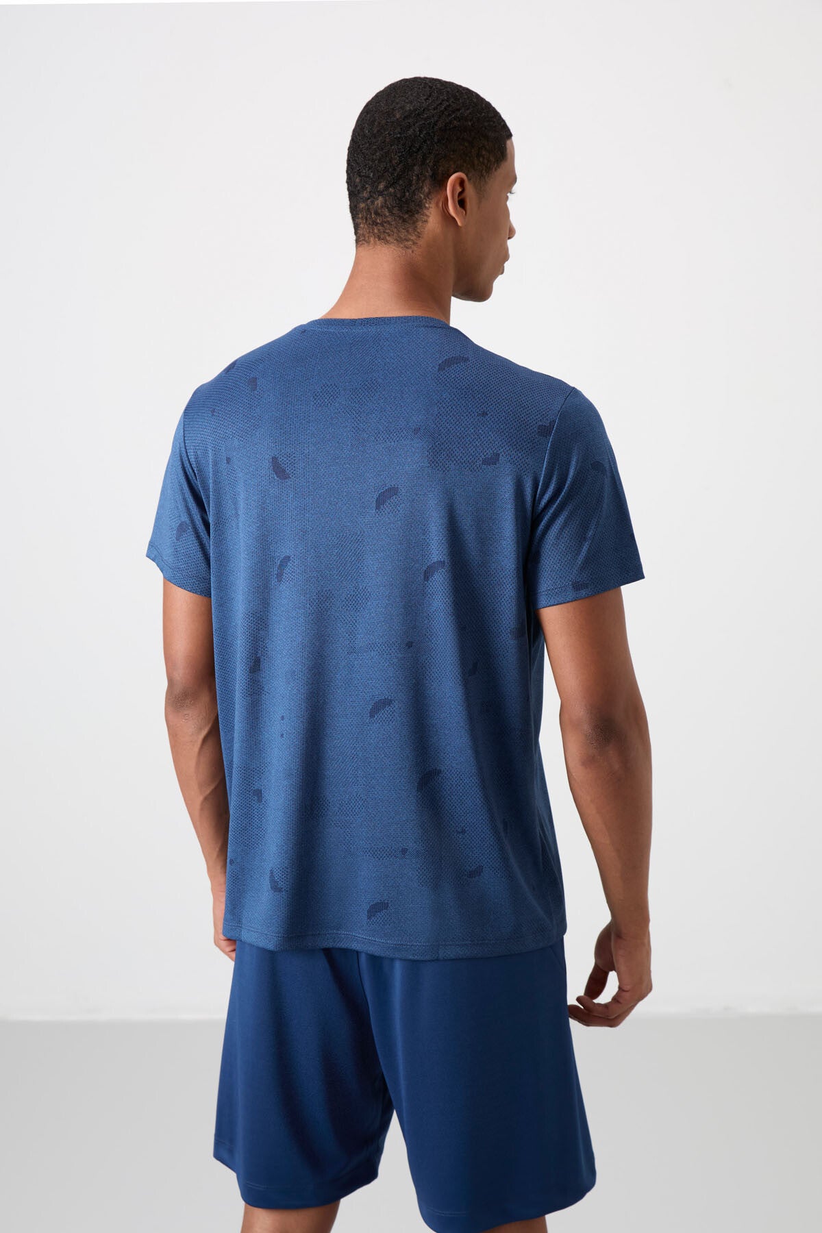 polyester nefes alan jakarli ince esnek standart fit erkek performans t-shirt - 88398 - Justyol