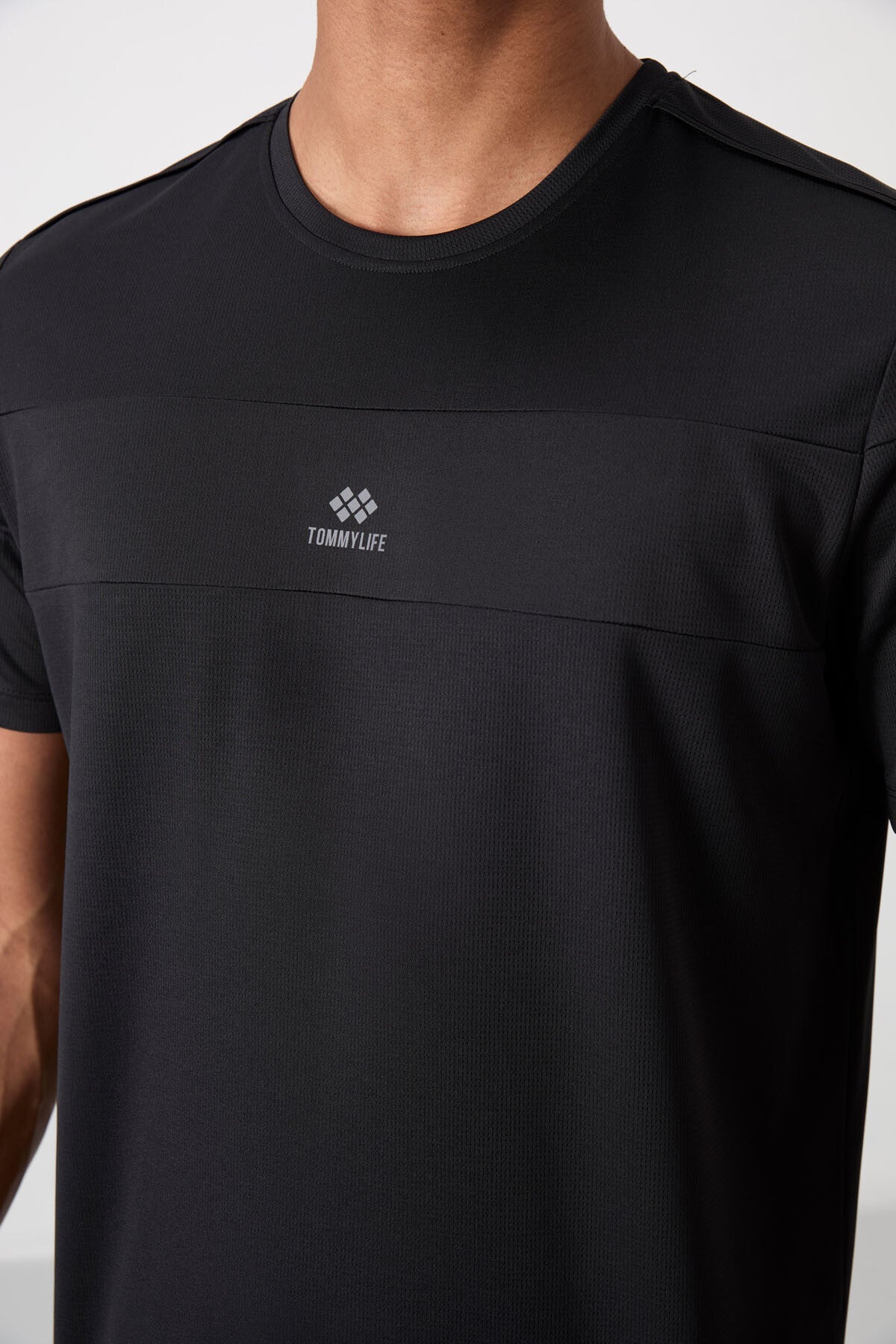 polyester nefes alan dokulu ince esnek standart fit erkek performans t-shirt - 88396 - Justyol