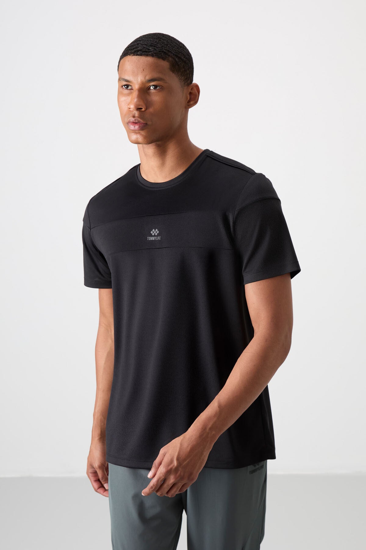 polyester nefes alan dokulu ince esnek standart fit erkek performans t-shirt - 88396 - Justyol