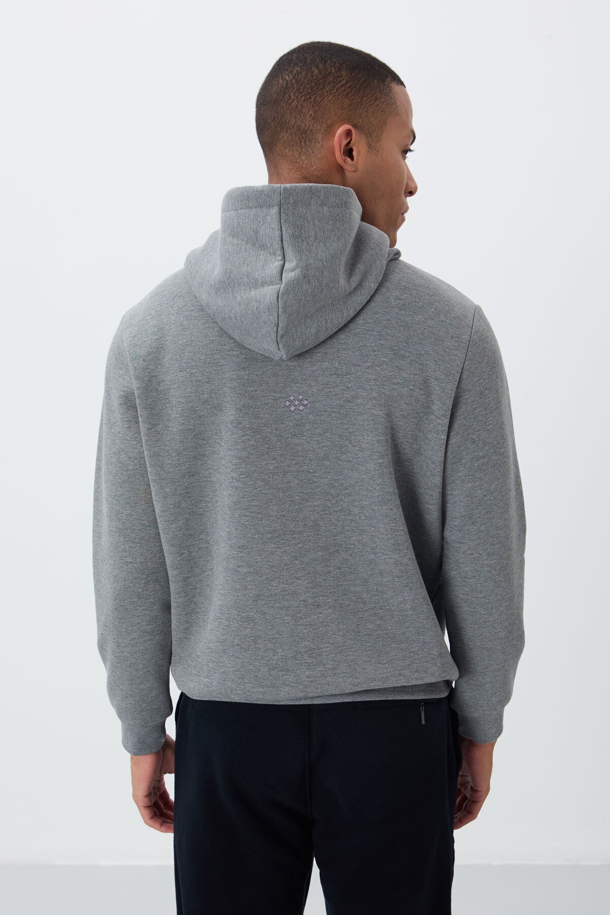 pamuklu kalin içi tüylü yumuşak dokulu comfort fit nakişli erkek sweatshirt - 88419 - Justyol