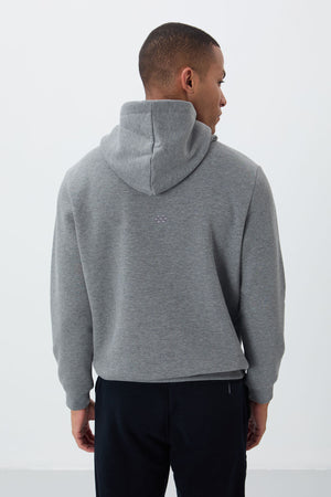 pamuklu kalin içi tüylü yumuşak dokulu comfort fit nakişli erkek sweatshirt - 88419 - Justyol