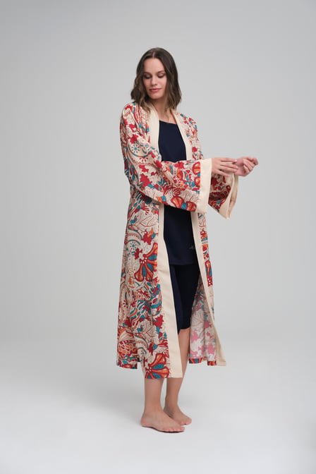 Haşema Bej Renkli Desenli Kemerli Uzun Kimono - 25881 - Justyol