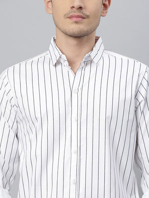 A men's slimfit striped shirt in white. - 6537 - Justyol