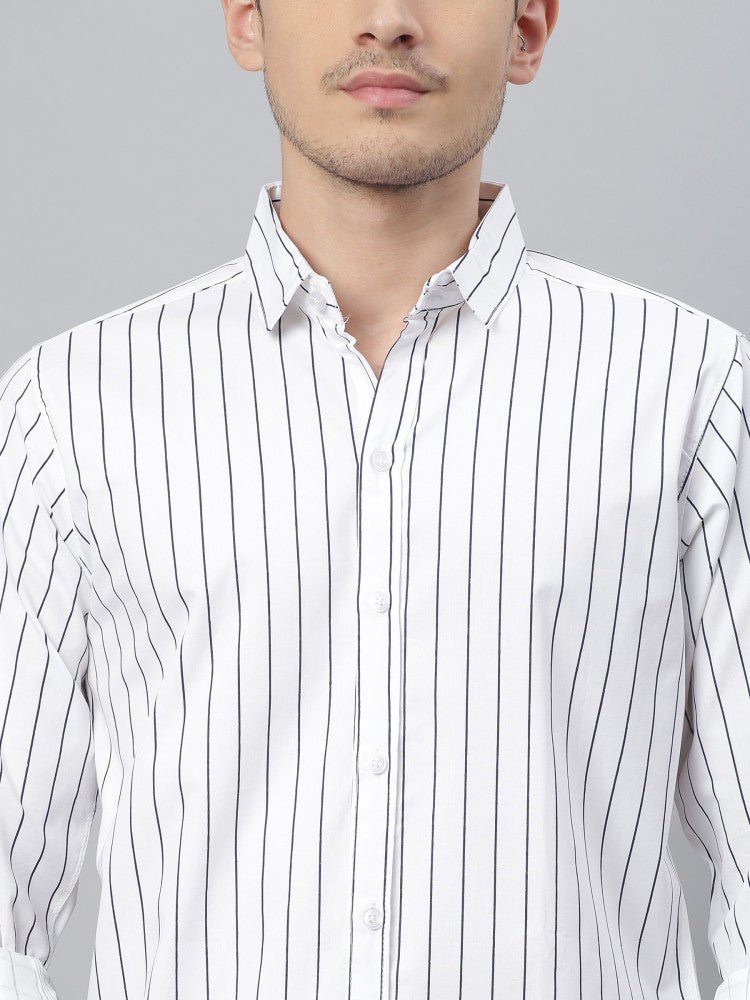 A men's slimfit striped shirt in white. - 6537 - Justyol