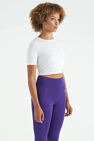 sirt dekolteli standart kalip o yaka kadin crop t-shirt - 97265 - Justyol