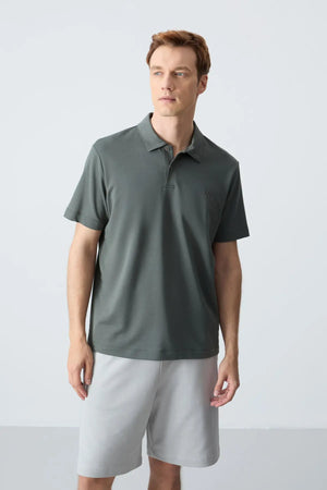 basic göğüs logolu standart kalip triko polo yaka erkek t-shirt - 87768 - Justyol