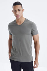 basic kisa kol standart kalip v yaka erkek t-shirt - 87912 - Justyol