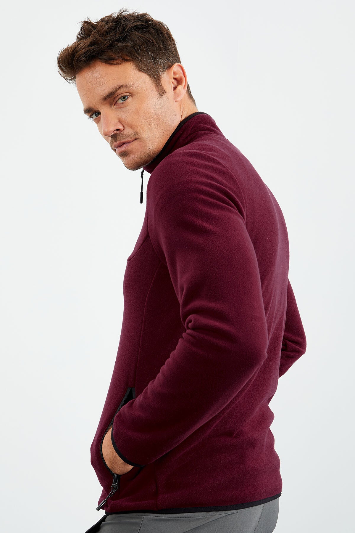yazi nakişli dik yaka fermuarli standart kalip erkek sweatshirt polar - 87992 - Justyol