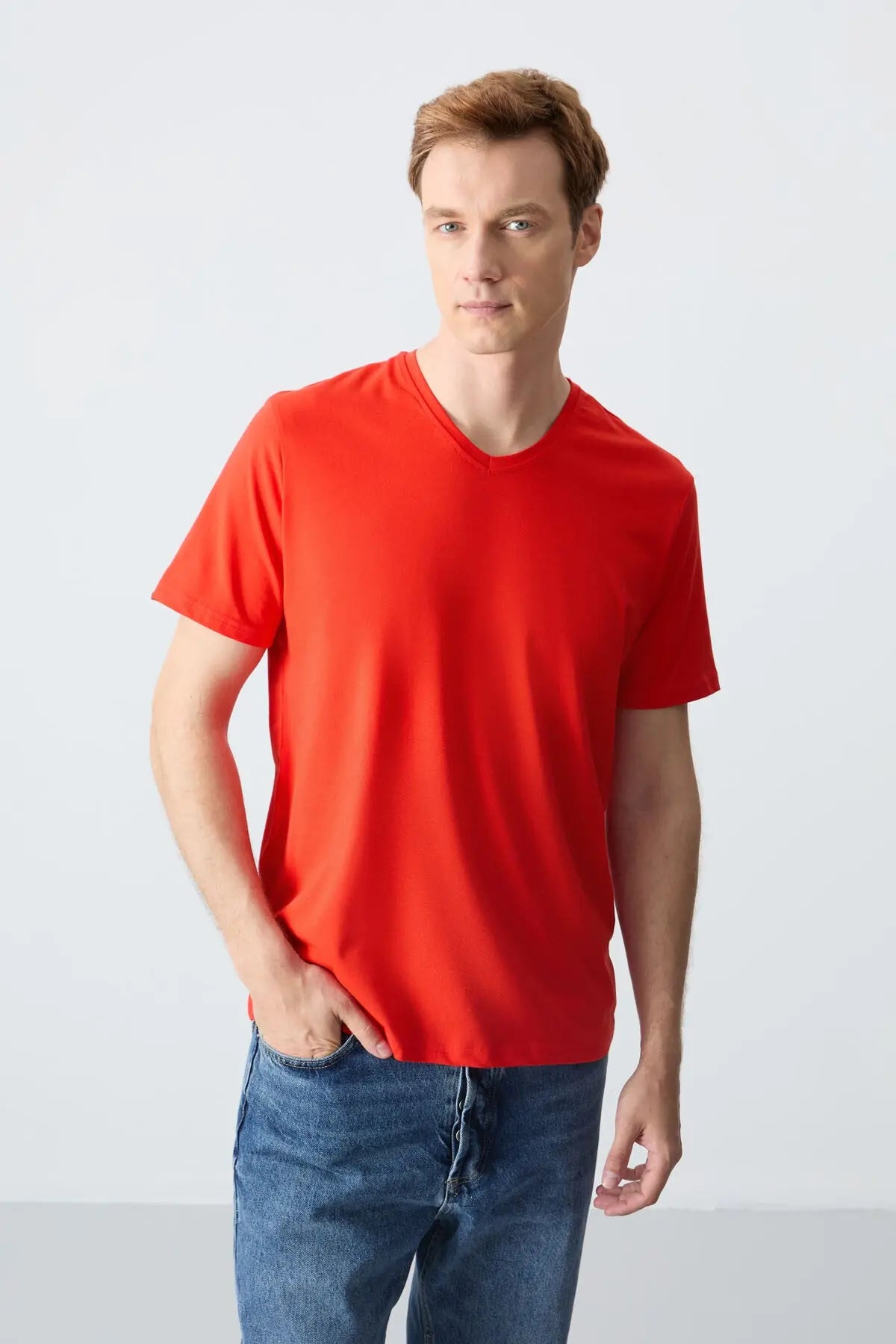 basic kisa kol standart kalip v yaka erkek t-shirt - 87912 - Justyol