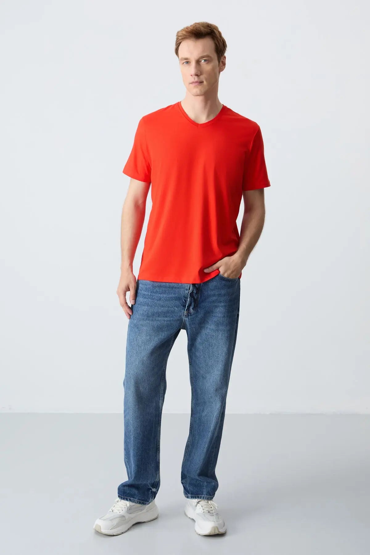 basic kisa kol standart kalip v yaka erkek t-shirt - 87912 - Justyol