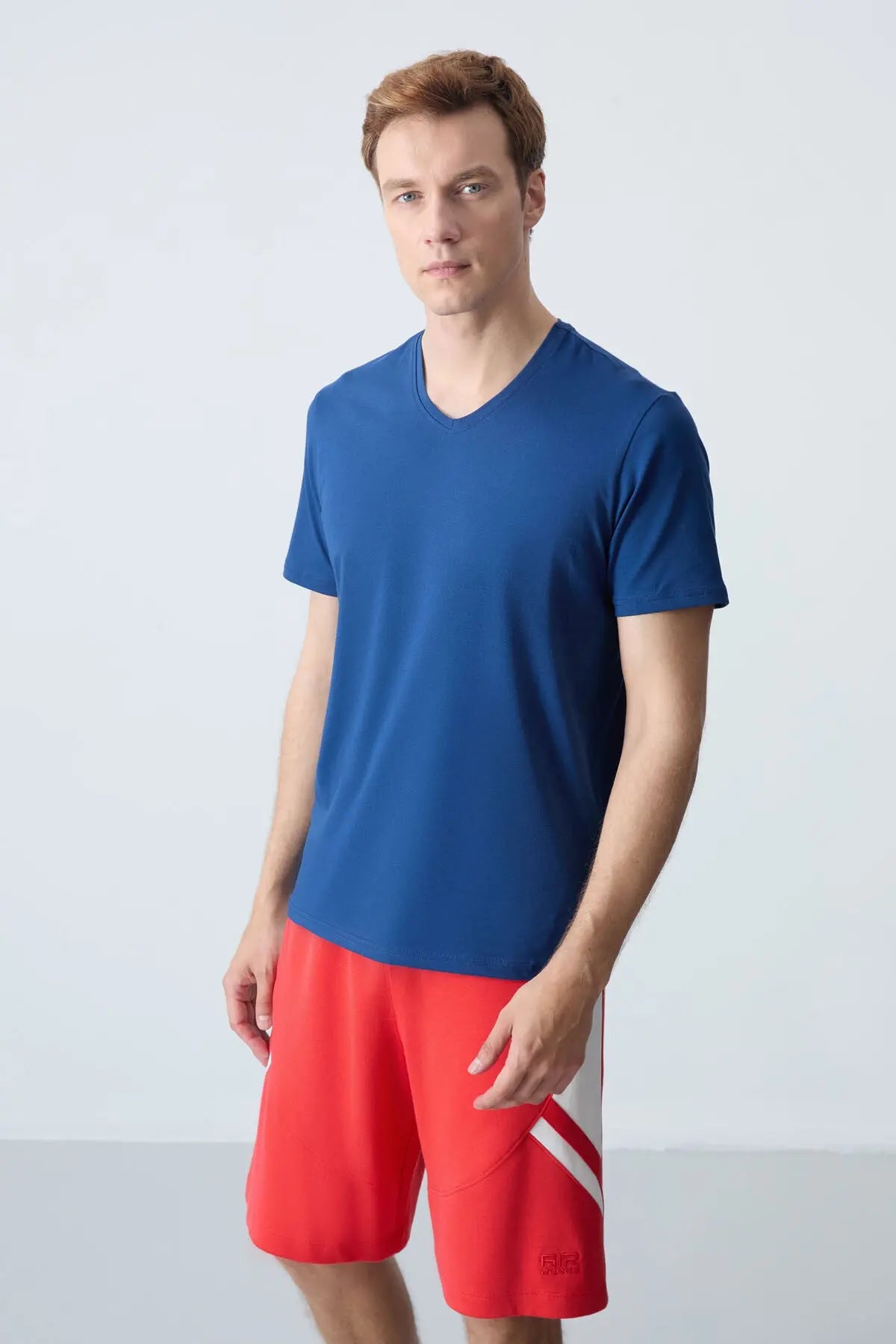 basic kisa kol standart kalip v yaka erkek t-shirt - 87912 - Justyol