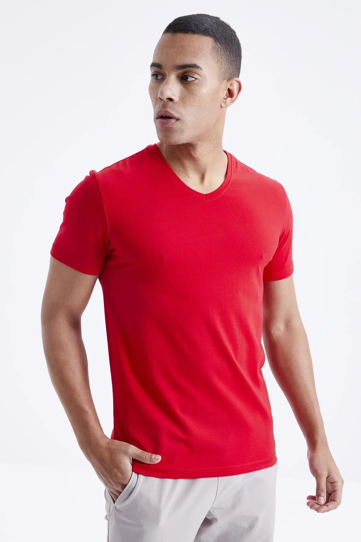 basic kisa kol standart kalip v yaka erkek t-shirt - 87912 - Justyol