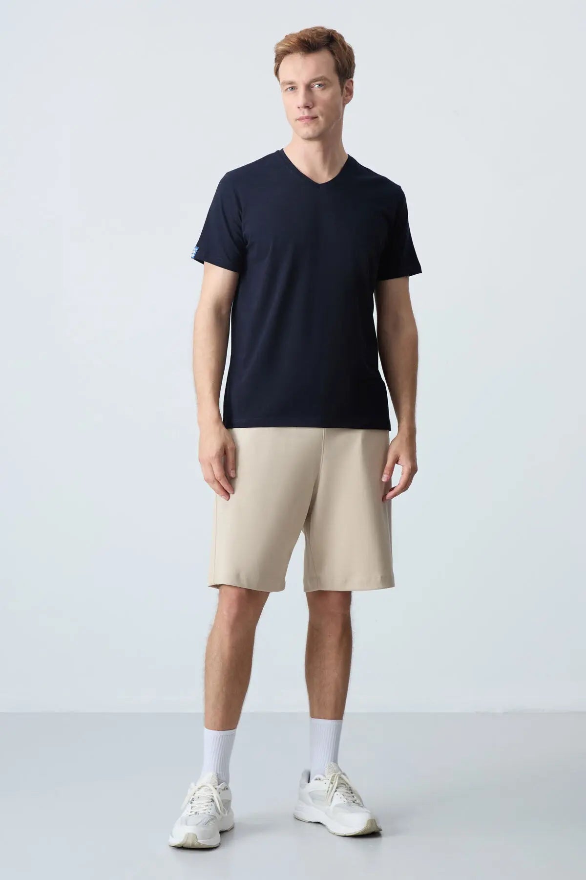 basic kisa kol standart kalip v yaka erkek t-shirt - 87912 - Justyol