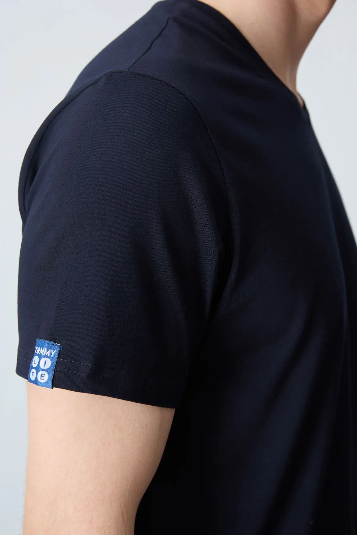 basic kisa kol standart kalip v yaka erkek t-shirt - 87912 - Justyol