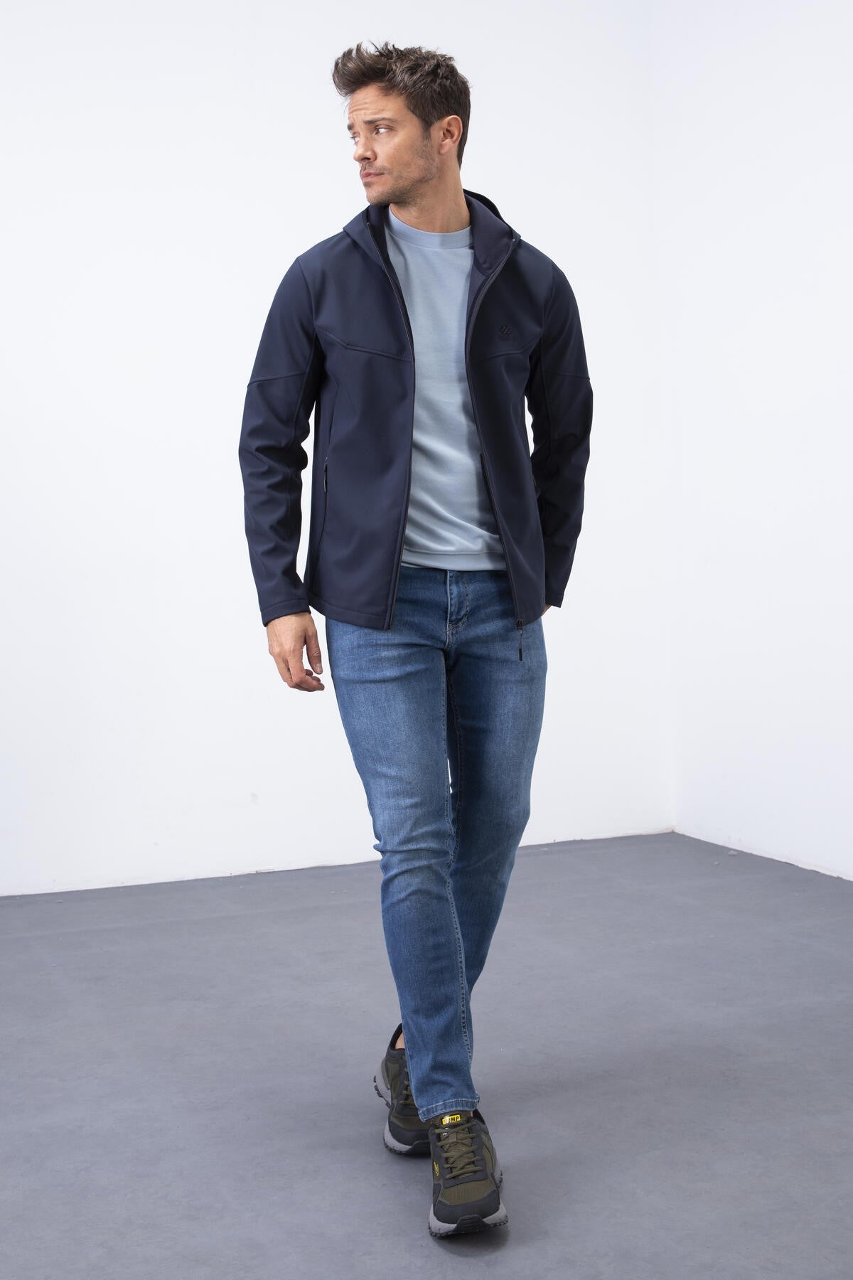 fermuarli kapüşonlu su ve rüzgar geçirmez softshell erkek mont - 88051 - Justyol