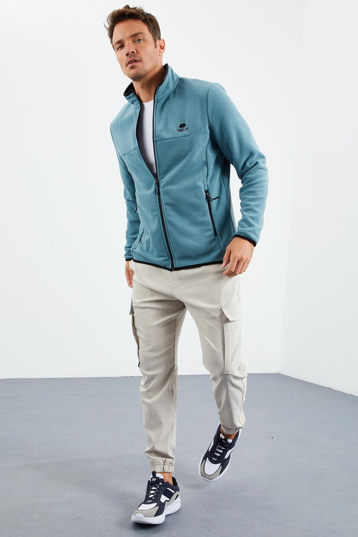 yazi nakişli dik yaka fermuarli standart kalip erkek sweatshirt polar - 87992 - Justyol