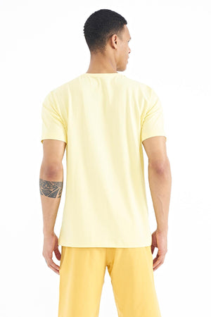 yazi baskili o yaka standart kalip erkek t-shirt - 88174 - Justyol
