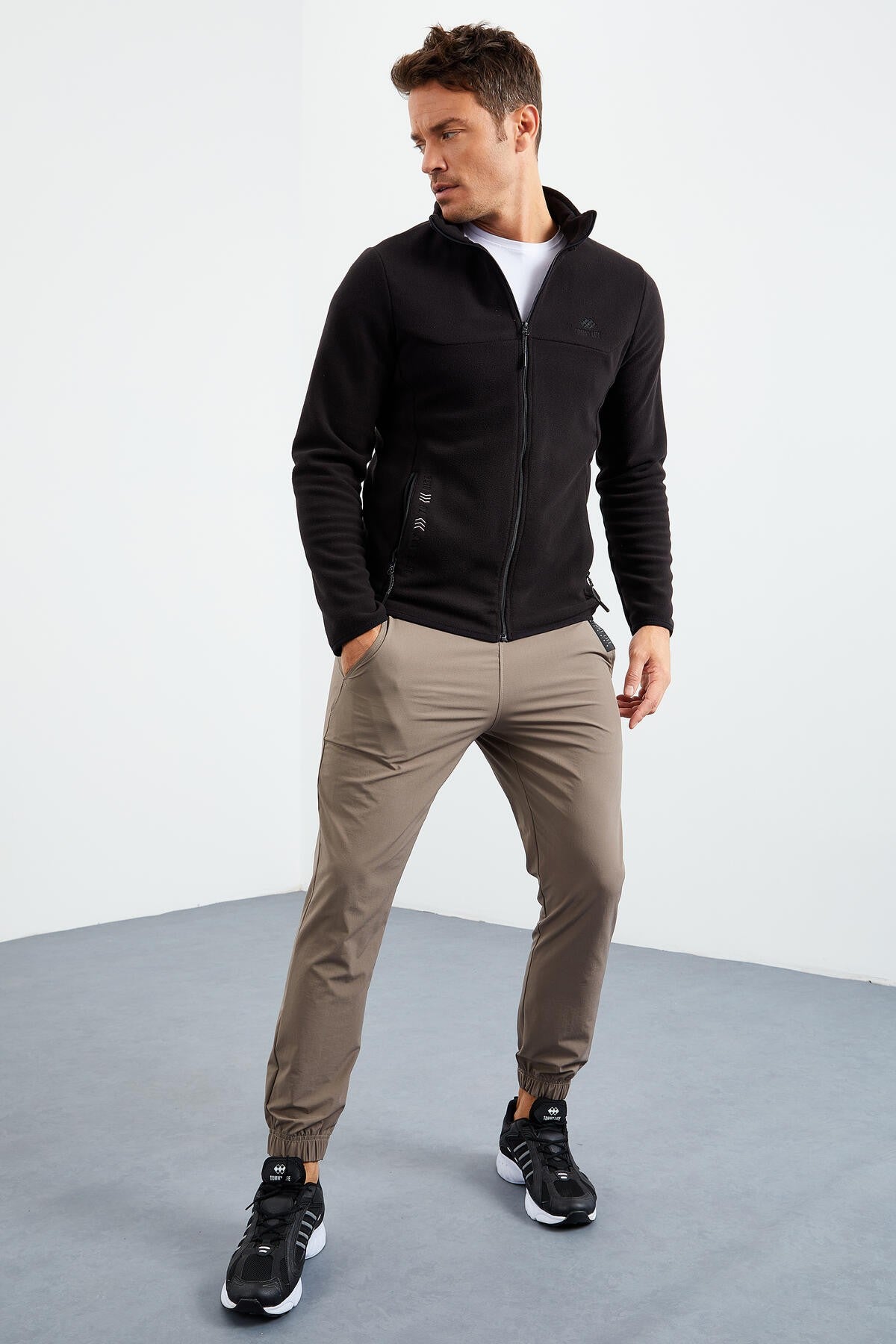 yazi nakişli dik yaka fermuarli standart kalip erkek sweatshirt polar - 87992 - Justyol