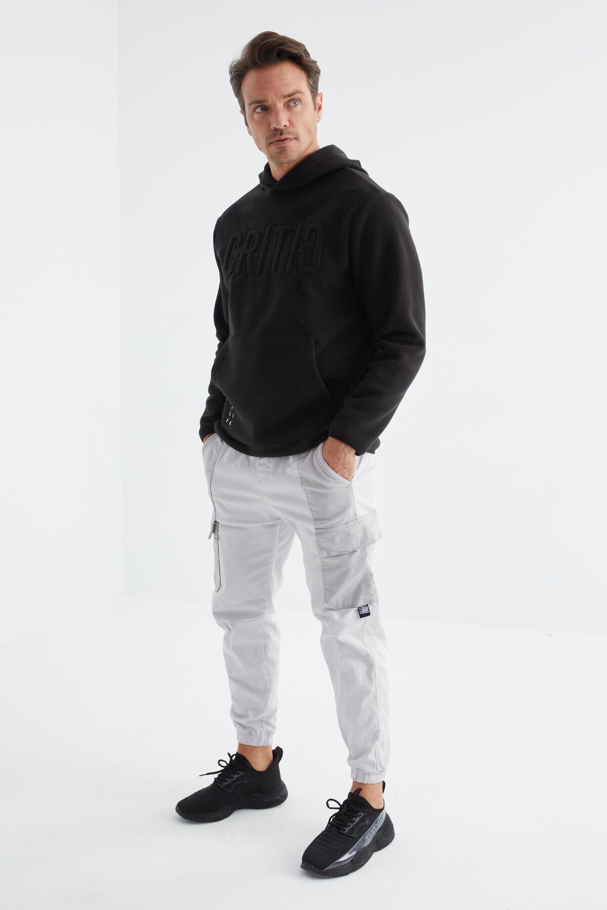 yazi nakişli kanguru cepli kapüşonlu standart kalip erkek polar sweatshirt - 88156 - Justyol
