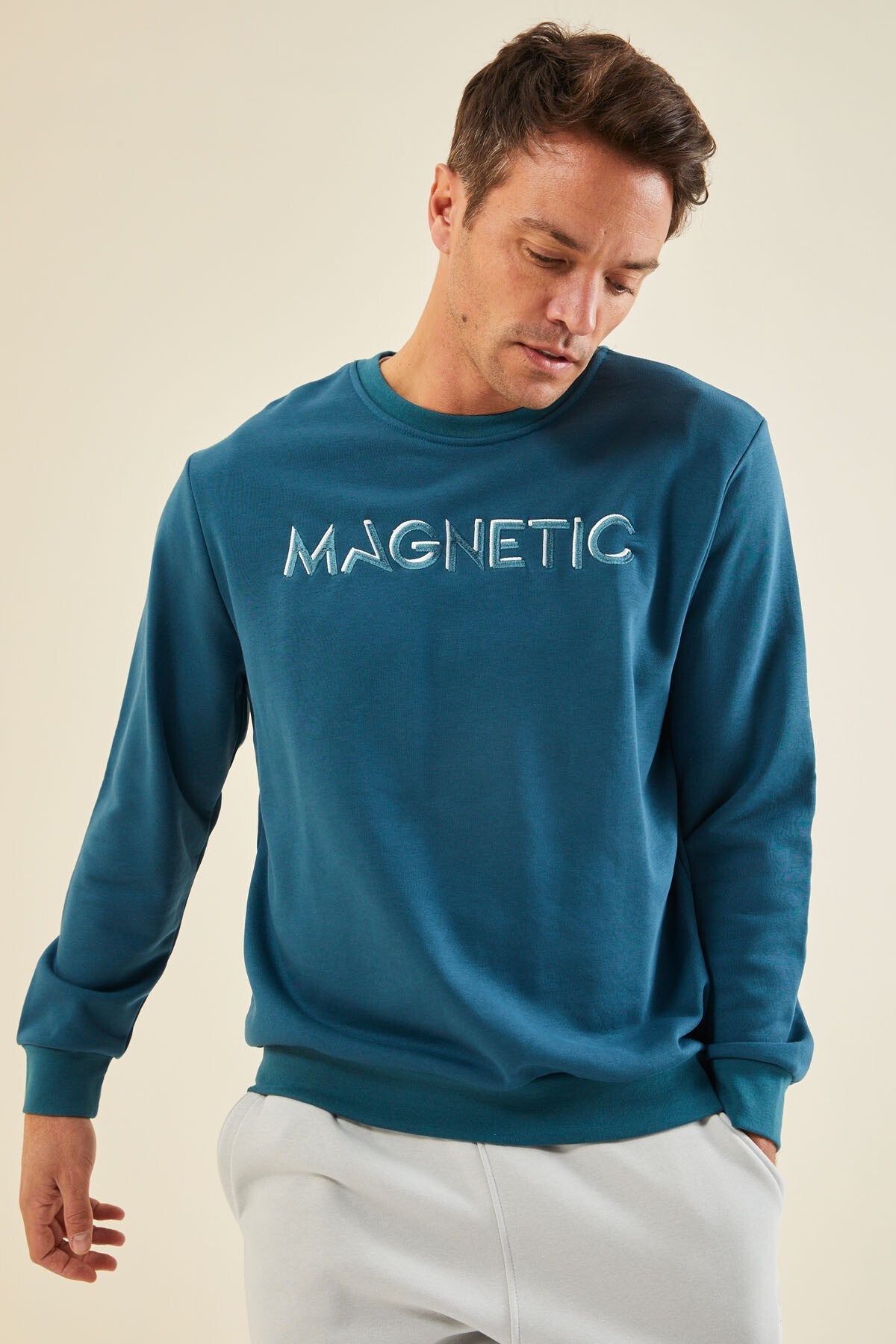 yazi nakişli o yaka rahat form erkek sweatshirt - 88020 - Justyol