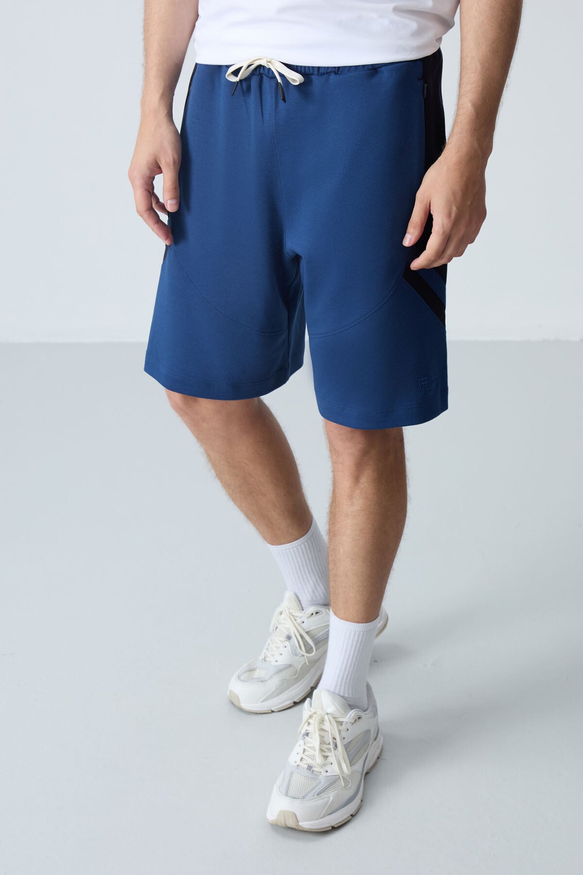 pamuklu kalin yumuşak dokulu standart fit basic erkek şort - 81281 - Justyol