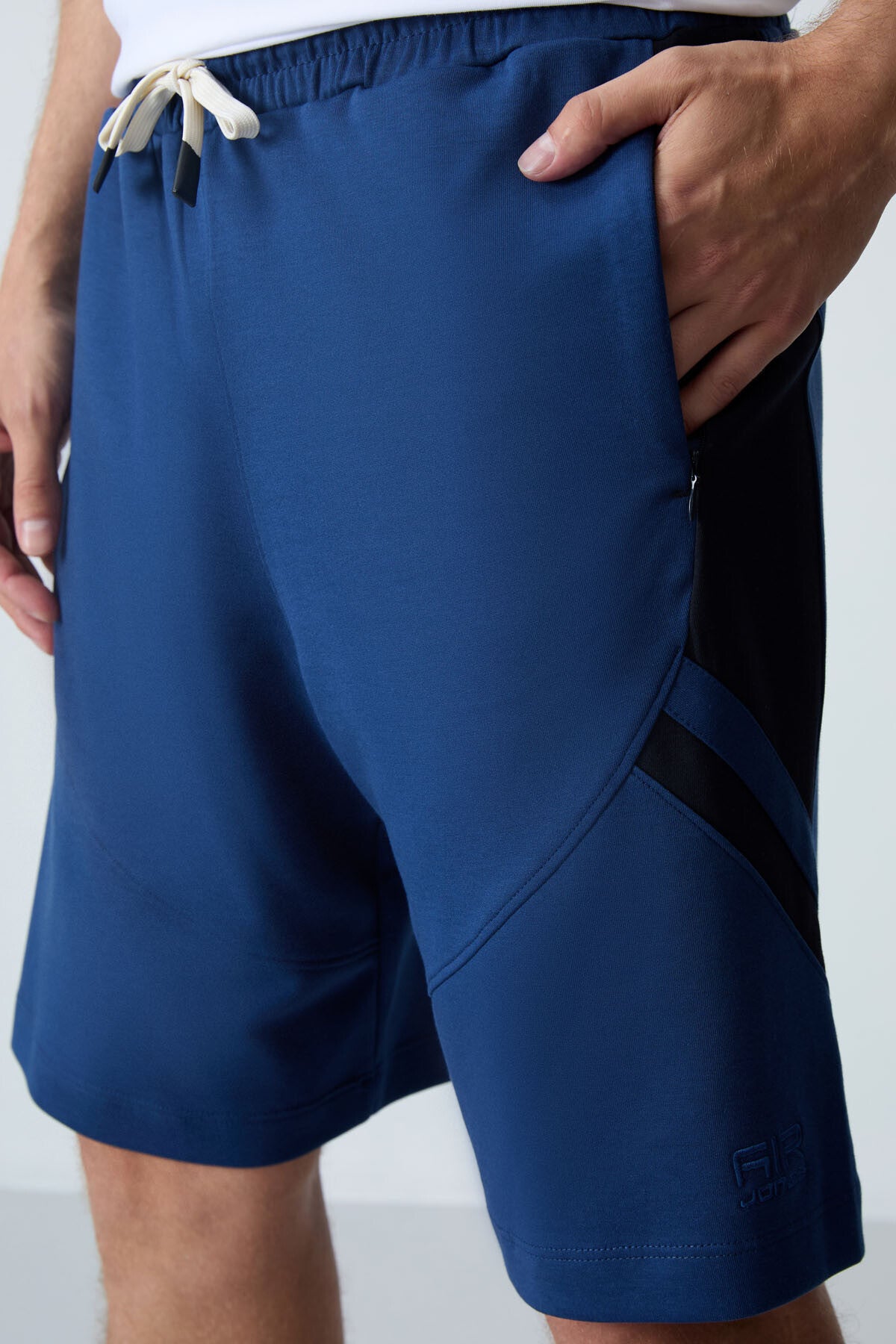 pamuklu kalin yumuşak dokulu standart fit basic erkek şort - 81281 - Justyol