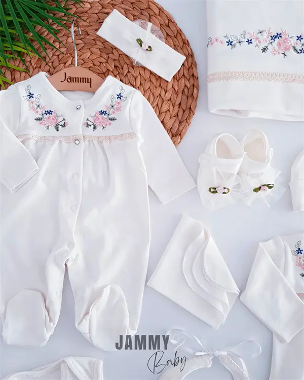row flower embroidery 11 piece hospital exit set - Justyol