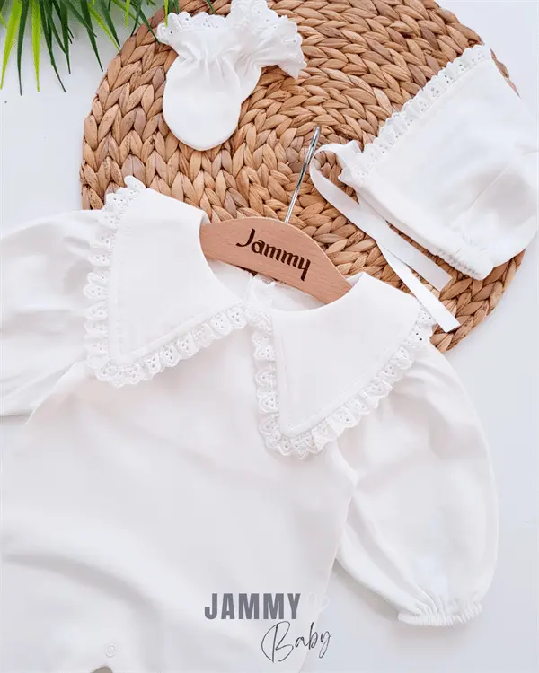 triangle collar scallop detailed hat jumpsuit set - Justyol
