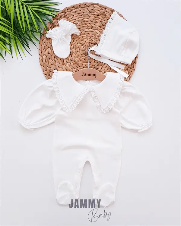 triangle collar scallop detailed hat jumpsuit set - Justyol