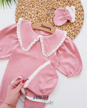 triangle collar scallop detailed hat jumpsuit set - Justyol